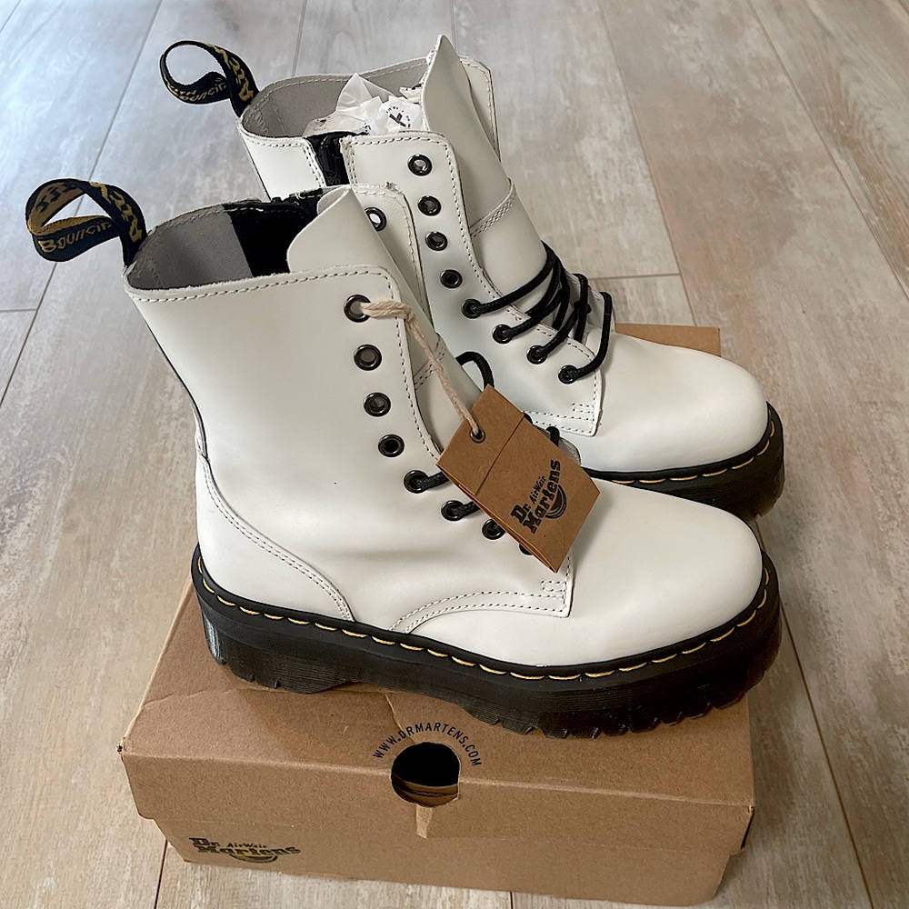 Dr Martens Jadon polished smooth leather boots